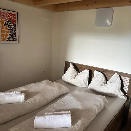 Appartement U Bazenu *